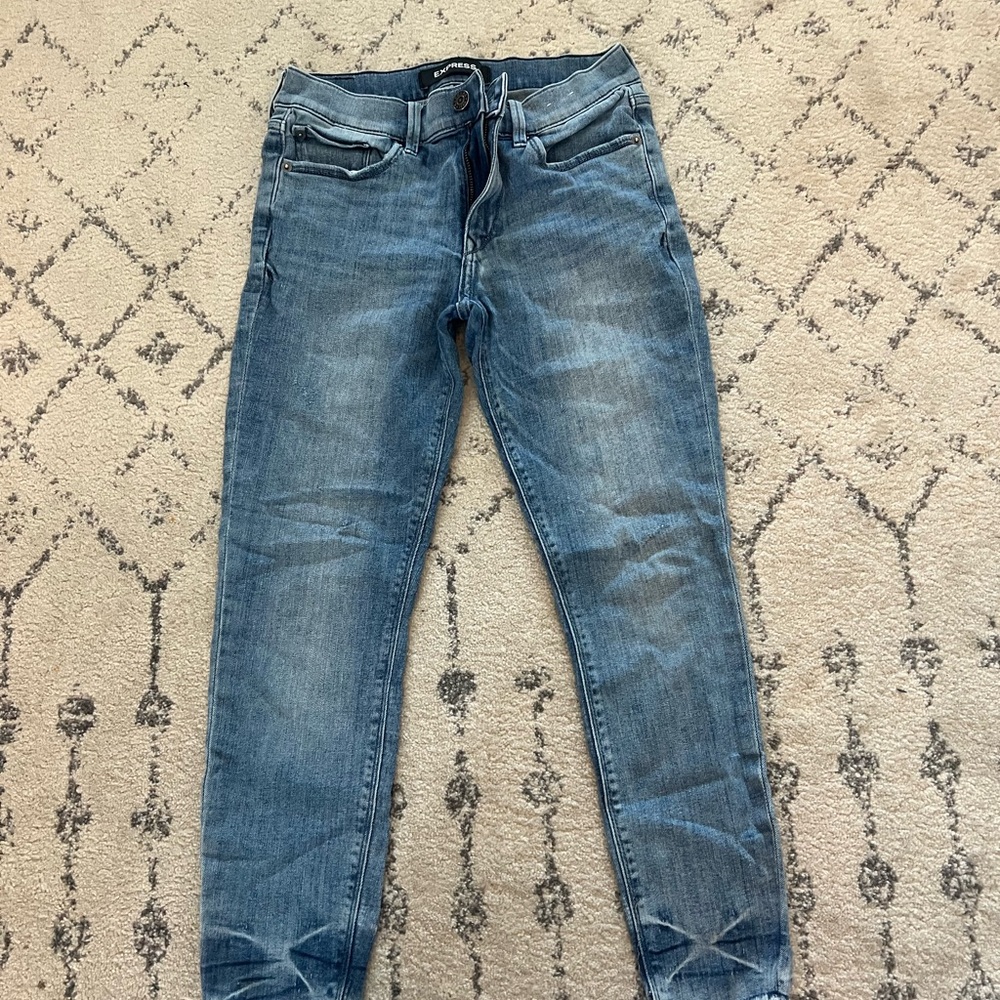 Express Women's Cropped Mid Rise Skinny Jeans - Medium Blue Wash